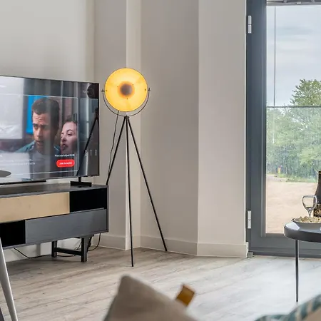 42 Gate - Gym Included Apartment