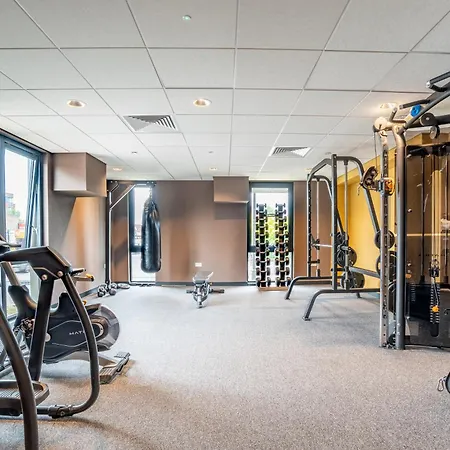 42 Gate - Gym Included York
